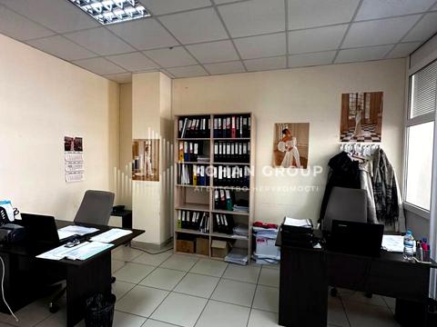 комерційна за адресою Зарічанська вул., 3/2