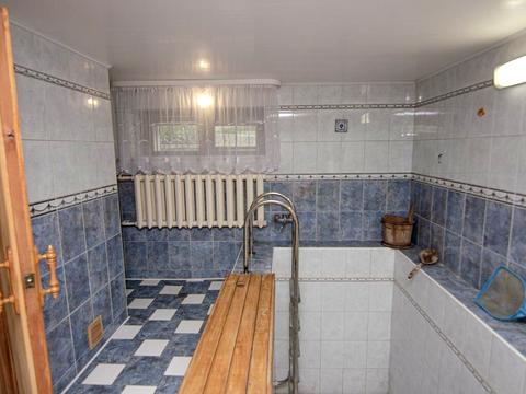 будинок за адресою кременчуцька, 1