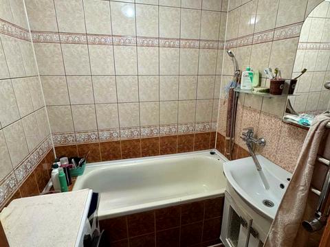 квартира за адресою Повітряна, 8