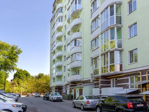 квартира за адресою Курсанта Єськова вул., 26