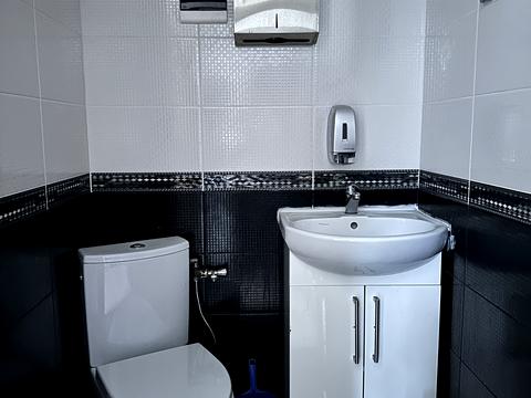 коммерческая по адресу Кудрявский спуск, 3-Б