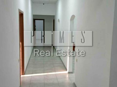 комерційна за адресою Старокиївська вул., 5