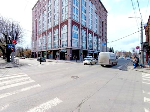 комерційна за адресою Грушевського вул., 57