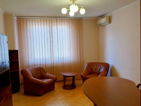 квартира за адресою Раїси Окіпної вул., 4