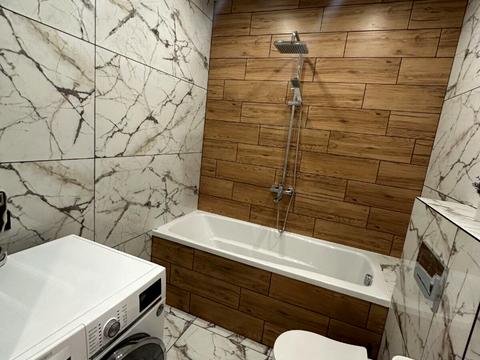 квартира за адресою Степана Бандери вул., 77
