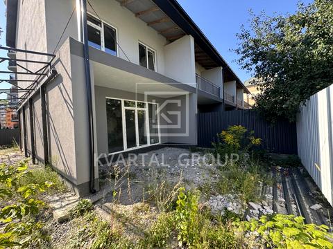 дом по адресу Українська ул.