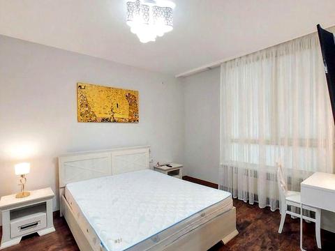 квартира за адресою Юнацька вул., 8