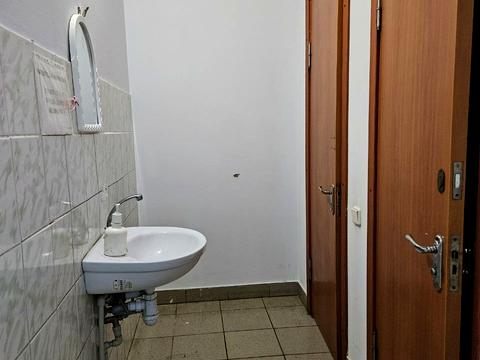 комерційна за адресою Сергія Подолинського вул. (Благоєва), 31Б