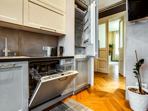 квартира по адресу Коновальца ул. (Энгельса), 95