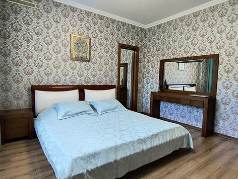 будинок за адресою Івана Франка вул.