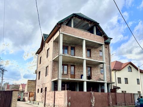 комерційна за адресою Мирослава Ірчана вул., 7а