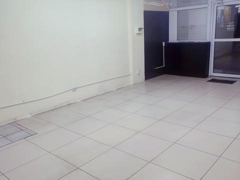 комерційна за адресою Харківське шосе, 21