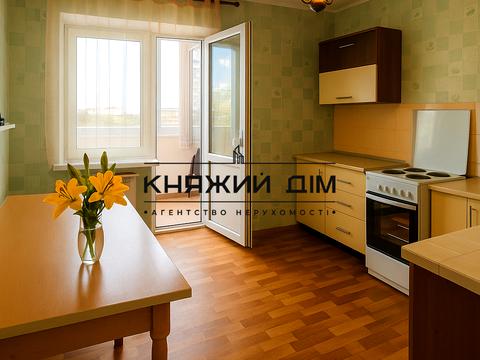 квартира за адресою Федора Ернста вул., 6