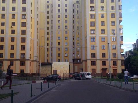паркоместо по адресу Львов, Черновола просп. (700-летия Львова), 75