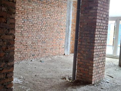 комерційна за адресою Романа Шухевича вул. (Курчатова), 8/2