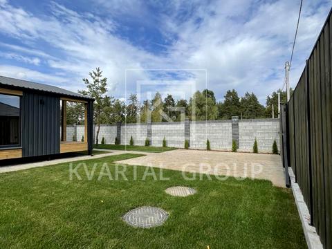 будинок за адресою Успішна, 1