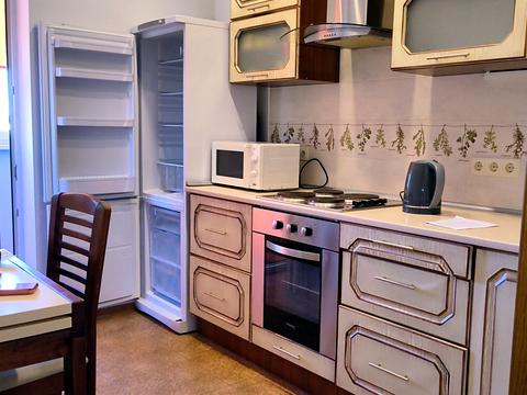 квартира за адресою Богатирська вул., 6-А