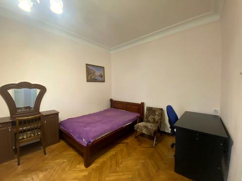 квартира за адресою Почайнинська вул., 44