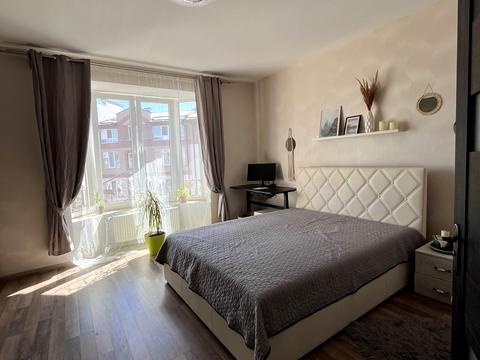 квартира за адресою Володимира Івасюка вул., 11