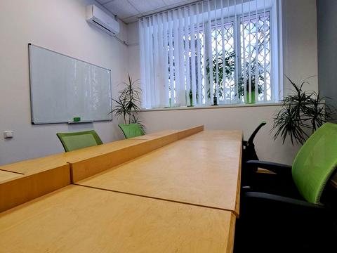 комерційна за адресою Марії Капніст вул. (Желябова), 2
