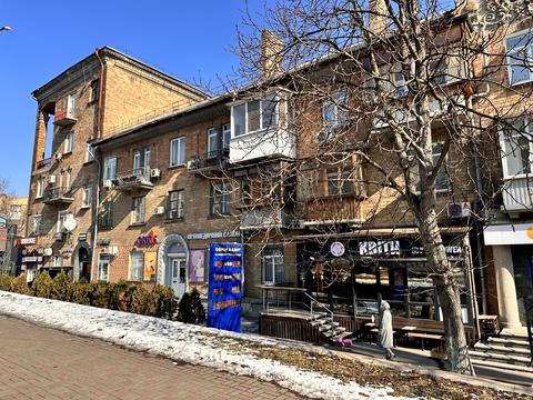 комерційна за адресою Михайла Бойчука вул. (Кіквідзе), 1/2
