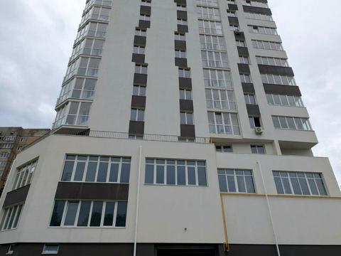 комерційна за адресою Бережанська вул., 56