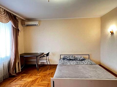 квартира за адресою Вадима Благовісного вул. (Нікольська), 56
