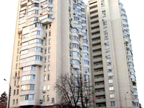 паркомісце за адресою Васильківська вул., 18