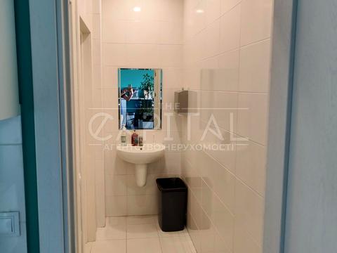 комерційна за адресою Олександра Мишуги вул., 10