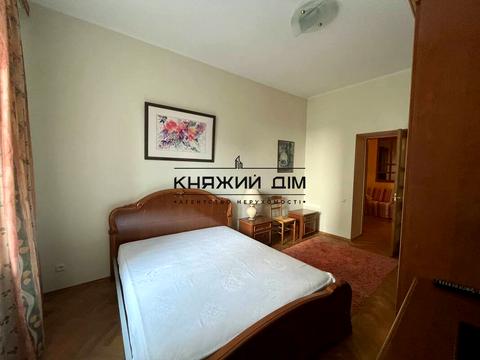 квартира за адресою Круглоуніверситетська вул., 13
