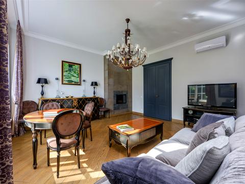 будинок за адресою смт. Козин, Козацька вул.