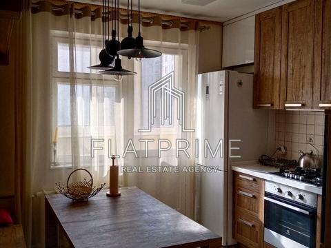 квартира по адресу Ивана Пулюя ул., 1