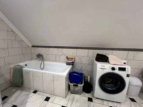 будинок за адресою Петра Сагайдачного вул.