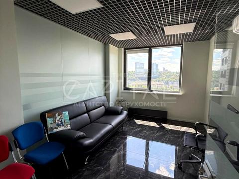 коммерческая по адресу Антоновича ул. (Горького), 74-78