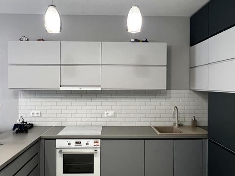 квартира за адресою Салютна вул., 2к6