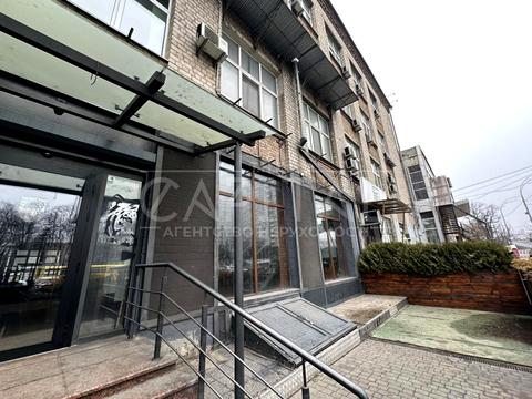 комерційна за адресою Вадима Гетьмана вул., 4
