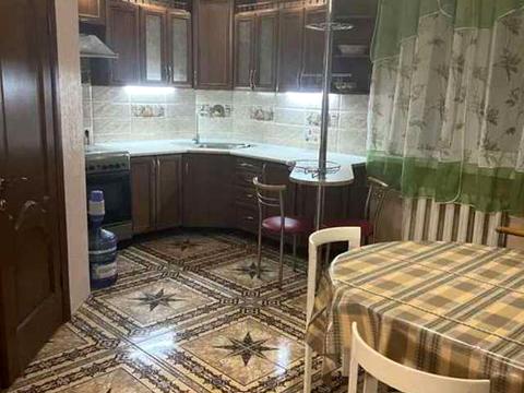 будинок за адресою Миколи Вінграновського вул. (Пушкіна)