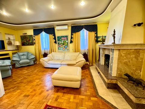 будинок за адресою Миколи Гнатюка вул. (Ласточкіна), 5