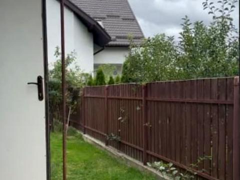 будинок за адресою Польова