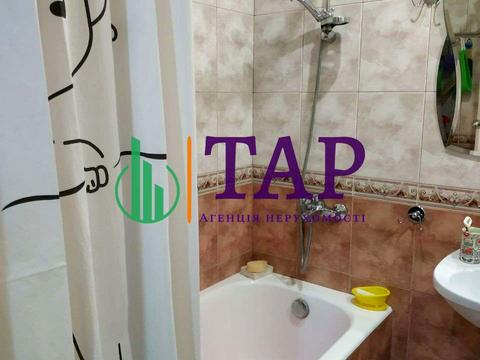 квартира за адресою Михайла Комарова вул. (Тархова), 5