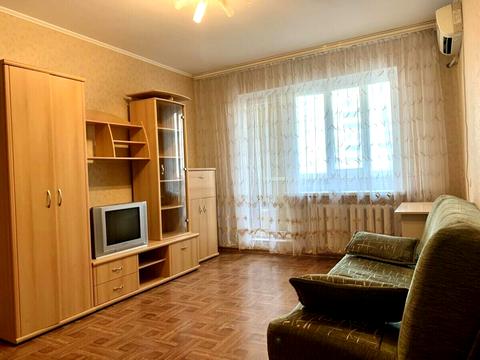 квартира за адресою Володимира Українця вул., 51