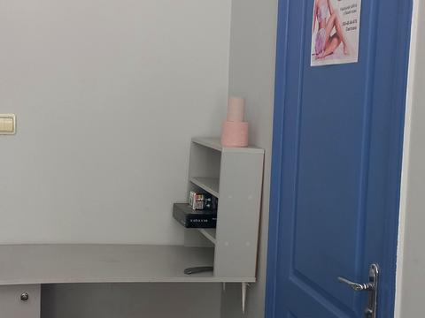 комерційна за адресою Покровська, 4