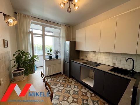 квартира за адресою Академіка Писаржевського вул., 8а