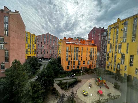 квартира за адресою Регенераторна вул., 4к2