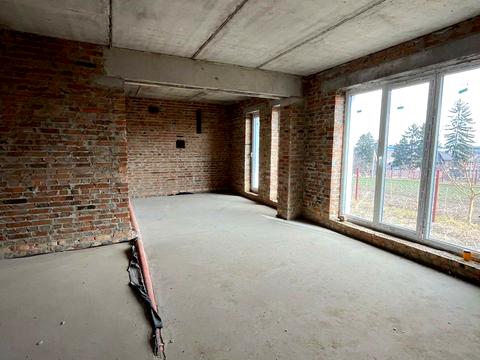 дом по адресу с. Подгородное, Василия Стуса ул.