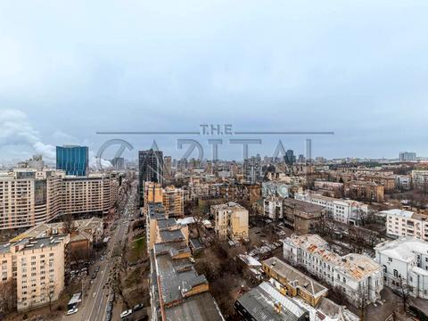 комерційна за адресою Жилянська вул., 68