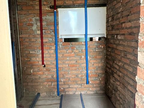 будинок за адресою Олекси Тихого пров., 2 к1