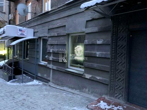 комерційна за адресою Костельна вул., 11