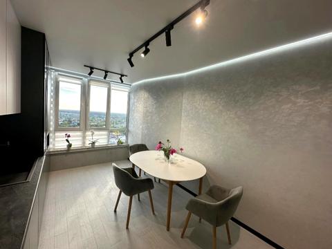 квартира за адресою Домбровського вул., 3б, к.4