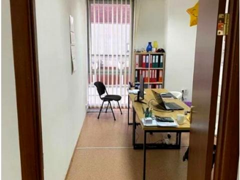 комерційна за адресою Мечникова вул., 10 б